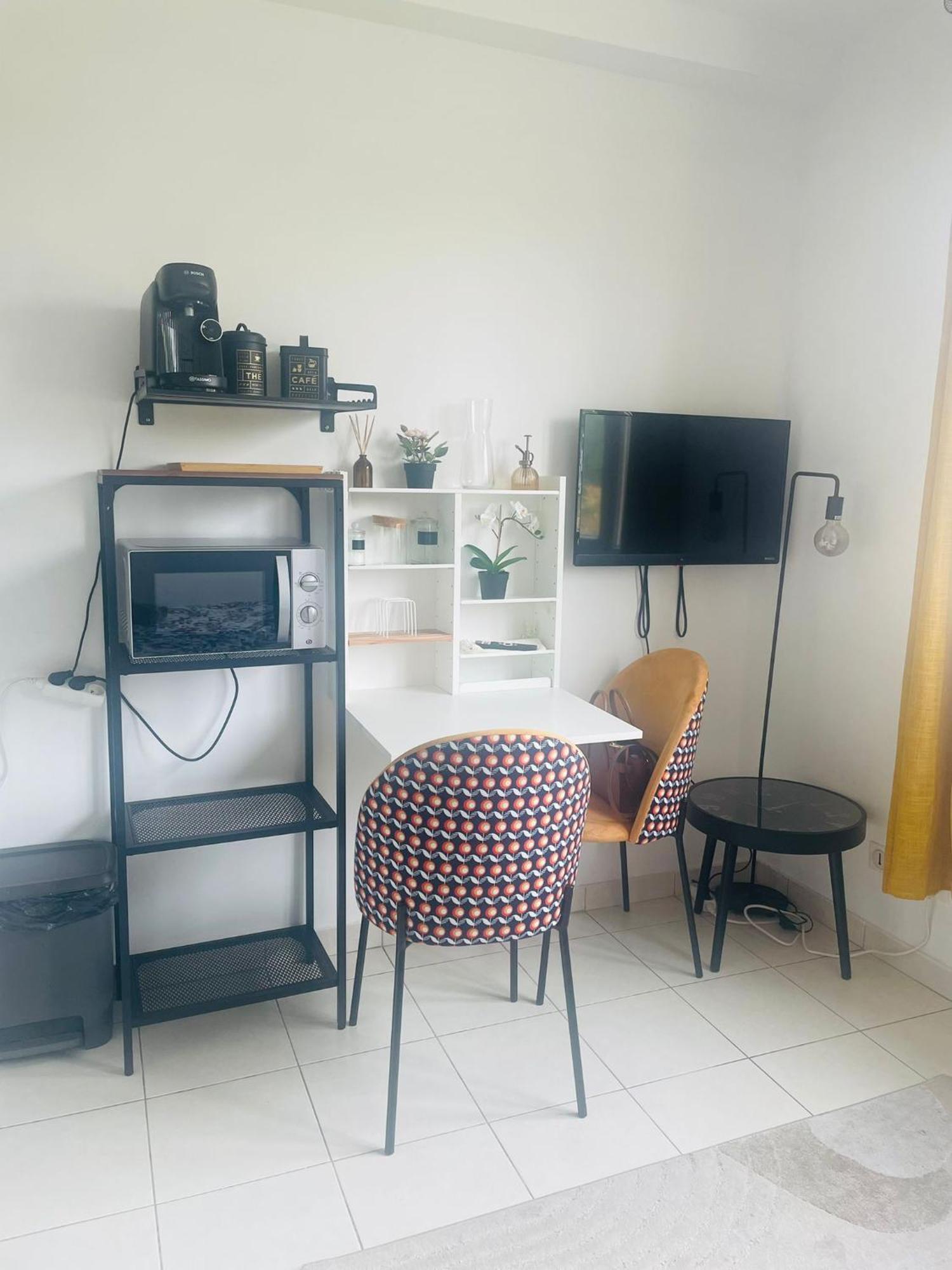 ボビニーBeau Studio A 30Min De Parisアパートメント エクステリア 写真
